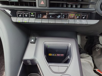 صورة 15 لـ 2023 Toyota CROWN CROSSOVER