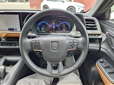 صورة 13 لـ 2023 Toyota CROWN CROSSOVER