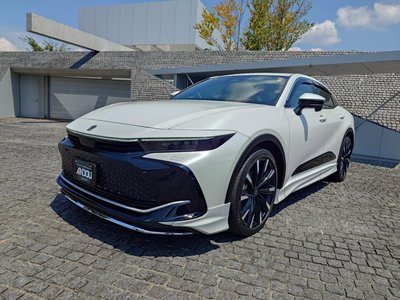 صورة 1 لـ 2023 Toyota CROWN CROSSOVER