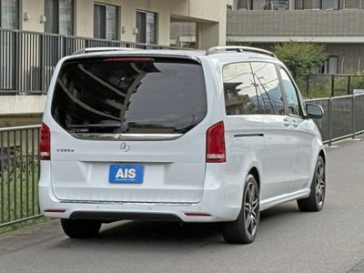 2021 Mercedes-BENZ V-CLASS photo 2