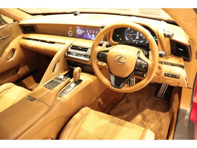 صورة مصغرة 3 لـ 2018 Lexus LC
