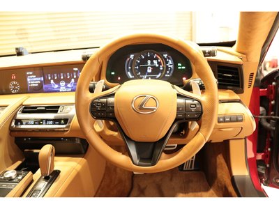 صورة مصغرة 23 لـ 2018 Lexus LC