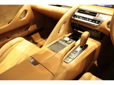 صورة مصغرة 28 لـ 2018 Lexus LC