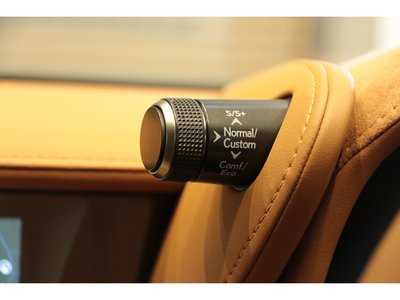صورة مصغرة 27 لـ 2018 Lexus LC