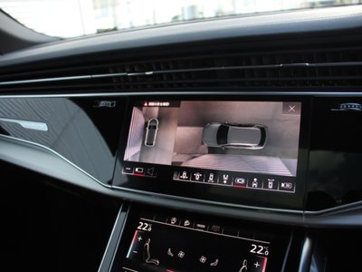 2025 AUDI Q8 photo 11