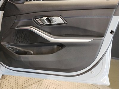 2025 BMW 3 SERIES TOURING thumbnail 52