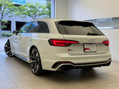 2019 AUDI RS4 AVANT photo 9