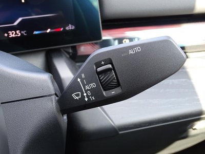 2024 BMW 5 SERIES 缩略图 40