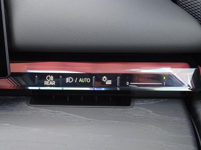 2024 BMW 5 SERIES 缩略图 36