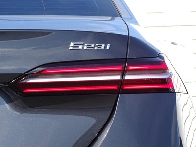 2024 BMW 5 SERIES 缩略图 27