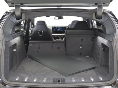 2024 BMW XM thumbnail 17