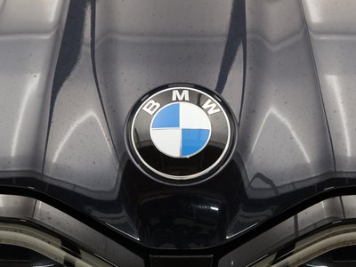 2024 BMW XM thumbnail 22