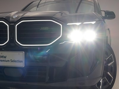 2024 BMW XM thumbnail 24