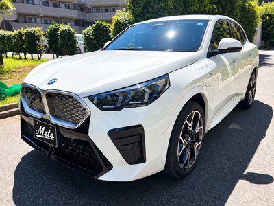 2024 BMW IX2 photo 2
