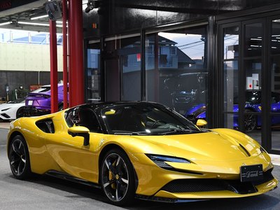 صورة مصغرة 7 لـ 2024 Ferrari SF90 SPIDER