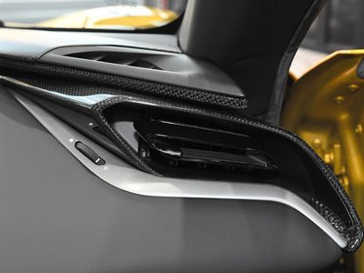 صورة مصغرة 37 لـ 2024 Ferrari SF90 SPIDER