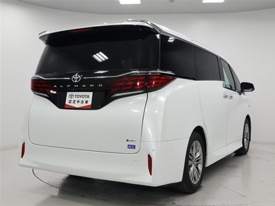 صورة 35 لـ 2023 Toyota ALPHARD