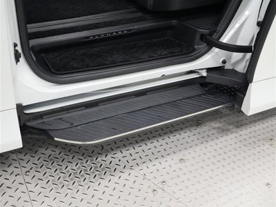 صورة 28 لـ 2023 Toyota ALPHARD