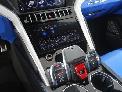 صورة 14 لـ 2019 Lamborghini URUS