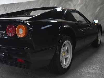 1987 Ferrari 328 GTS — фото 19