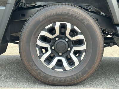 2026 Toyota LAND CRUISER 70 照片 36