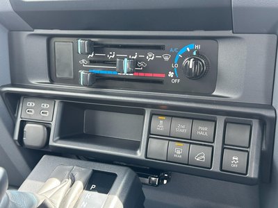 2026 Toyota LAND CRUISER 70 照片 58