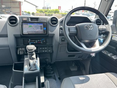 2026 Toyota LAND CRUISER 70 照片 41