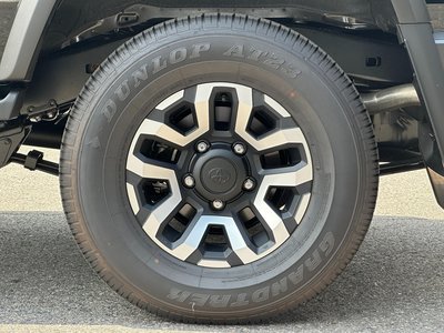 2026 Toyota LAND CRUISER 70 照片 38