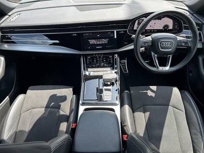 2022 AUDI Q8 — фото 2