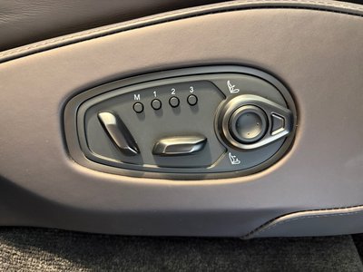 2024 Aston Martin DBX 缩略图 34
