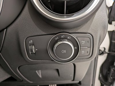 صورة 30 لـ 2025 ALFA Romeo STELVIO