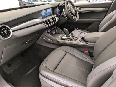 صورة 39 لـ 2025 ALFA Romeo STELVIO