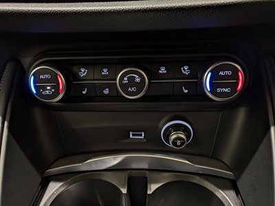 صورة 23 لـ 2025 ALFA Romeo STELVIO