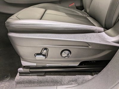 صورة 40 لـ 2025 ALFA Romeo STELVIO
