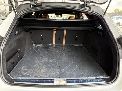 صورة مصغرة 34 لـ 2025 Mercedes-BENZ E-CLASS