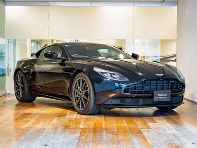 2017 Aston Martin DB11 — фото 4