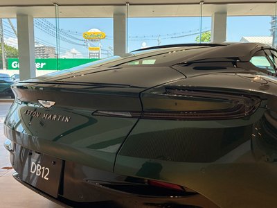2026 Aston Martin DB12 thumbnail 33