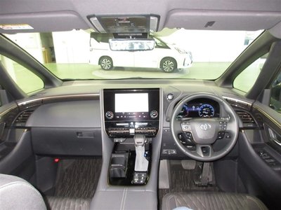 2025 Toyota ALPHARD 缩略图 8