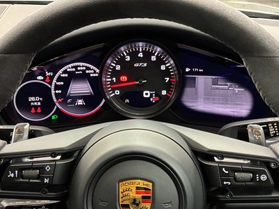 2020 Porsche PANAMERA thumbnail 30