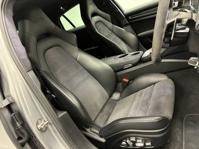 2020 Porsche PANAMERA thumbnail 26