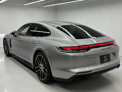 2020 Porsche PANAMERA photo 16