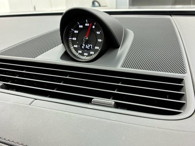 2020 Porsche PANAMERA thumbnail 34