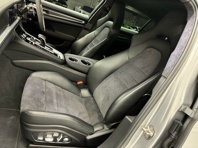 2020 Porsche PANAMERA photo 5
