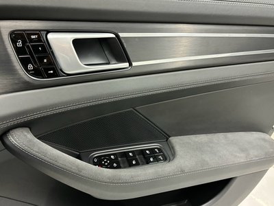 2020 Porsche PANAMERA thumbnail 24