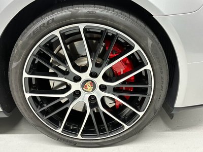 2020 Porsche PANAMERA photo 12