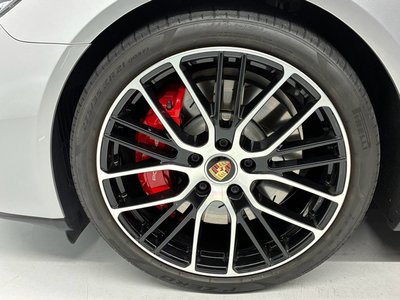 2020 Porsche PANAMERA thumbnail 18