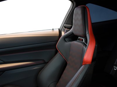 2024 BMW M4 COUPE photo 4
