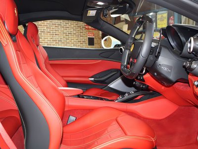 صورة 14 لـ 2023 Ferrari PORTOFINO M