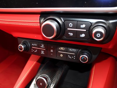 صورة 12 لـ 2023 Ferrari PORTOFINO M