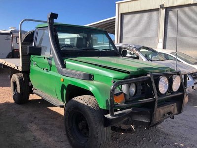 صورة 1 لـ 1996 Toyota LAND CRUISER 70 PICKUP